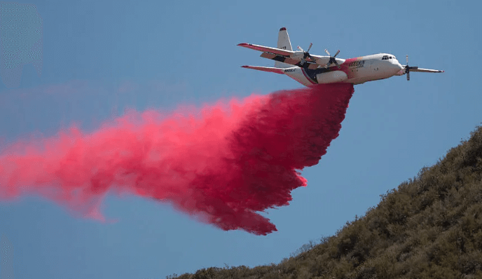 加州将从国防部接收 7 架消防飞机