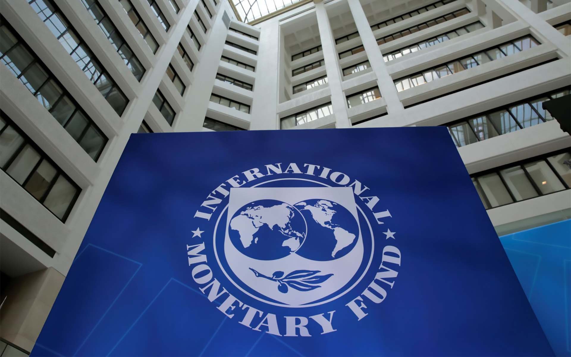 IMF总裁：全球经济正进入缓慢增长期 未来5年增速将保持在3%