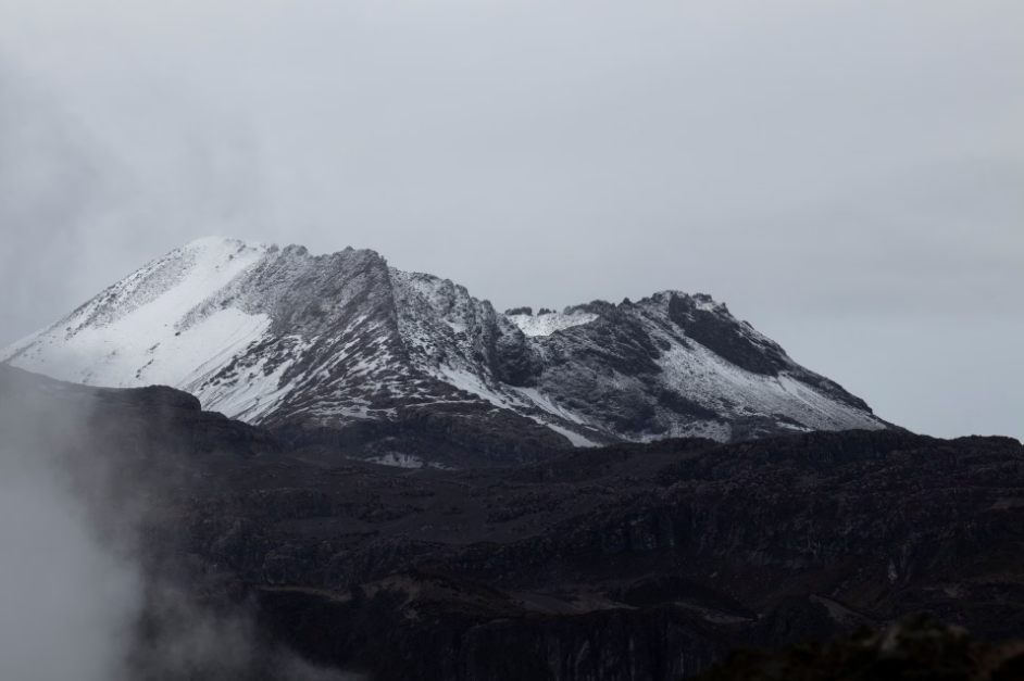 哥伦比亚火山料将喷发 当局撤离附近居民